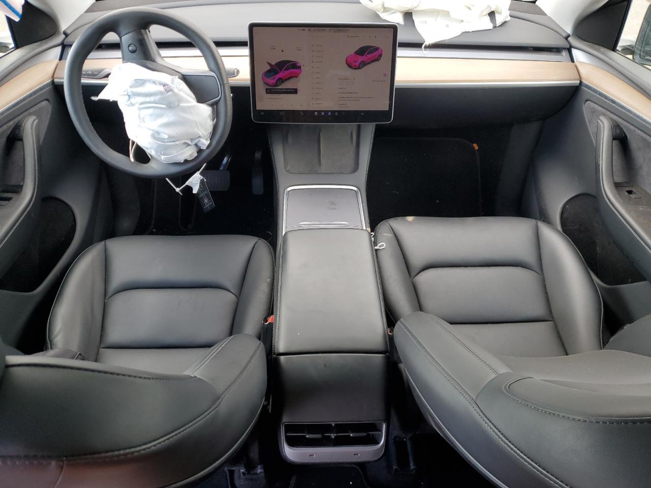 2024 TESLA MODEL Y