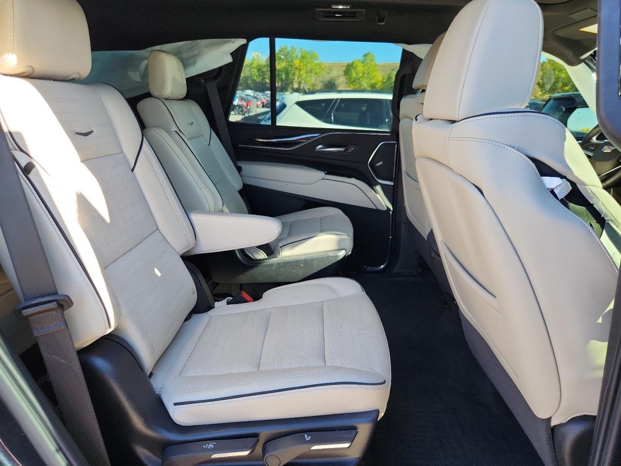 2024 CADILLAC ESCALADE