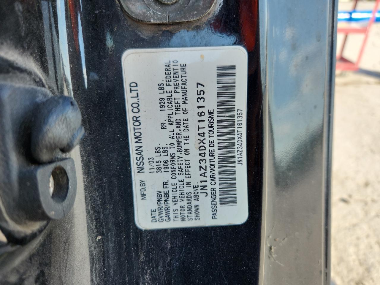 2004 NISSAN Z