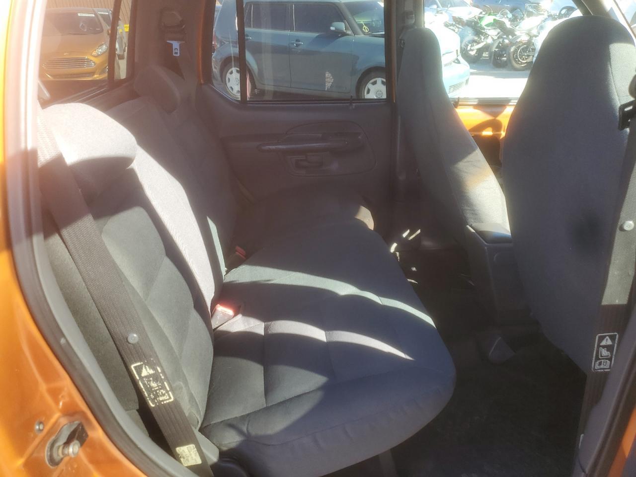 2001 FORD Explorer Sport Trac