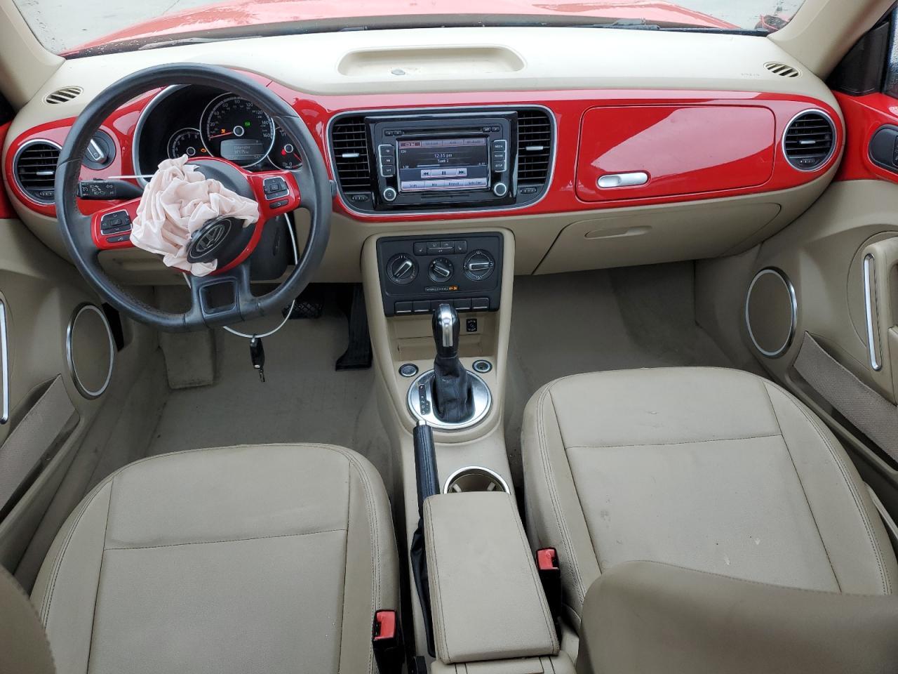 2013 VOLKSWAGEN Beetle