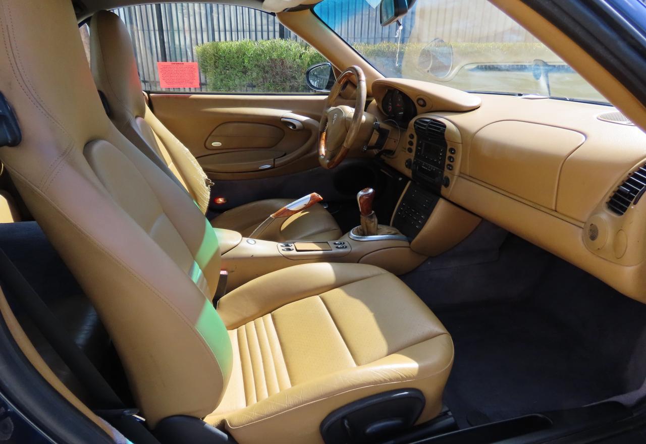 2000 PORSCHE 911