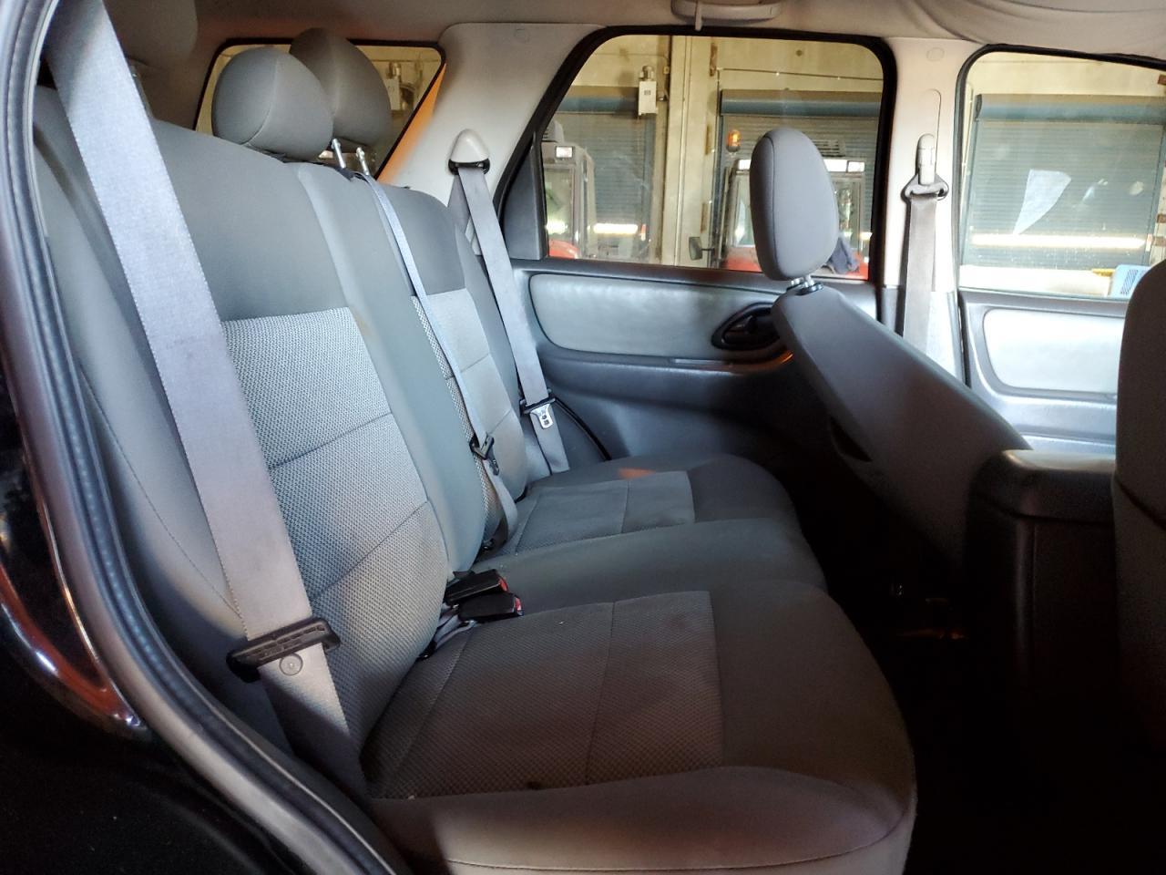 2006 FORD ESCAPE
