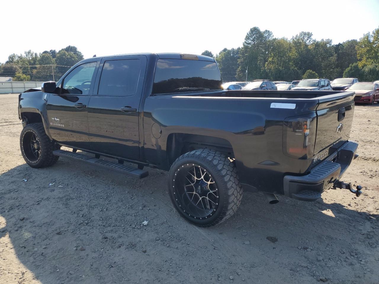 2018 CHEVROLET Silverado