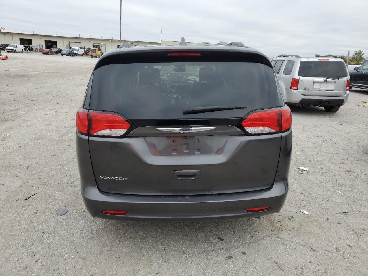 2020 CHRYSLER Voyager