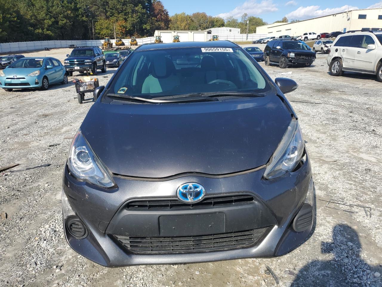 2016 TOYOTA Prius c