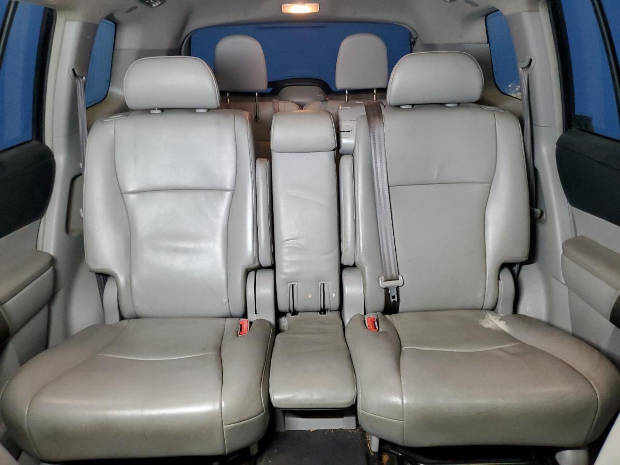2013 TOYOTA HIGHLANDER