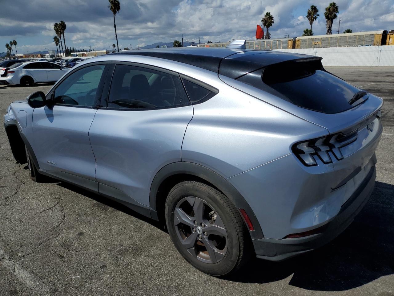 2022 FORD Mustang Mach-E