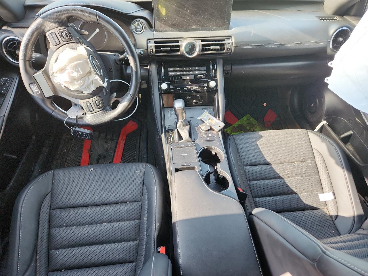 2022 LEXUS Is