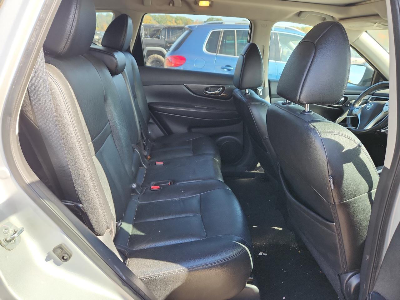 2016 NISSAN ROGUE