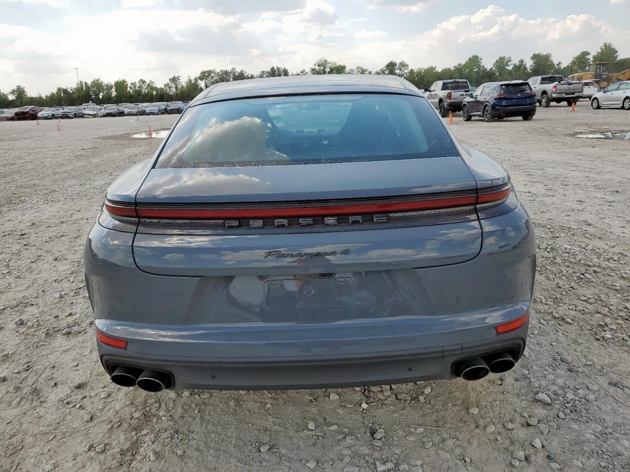 2025 PORSCHE Panamera