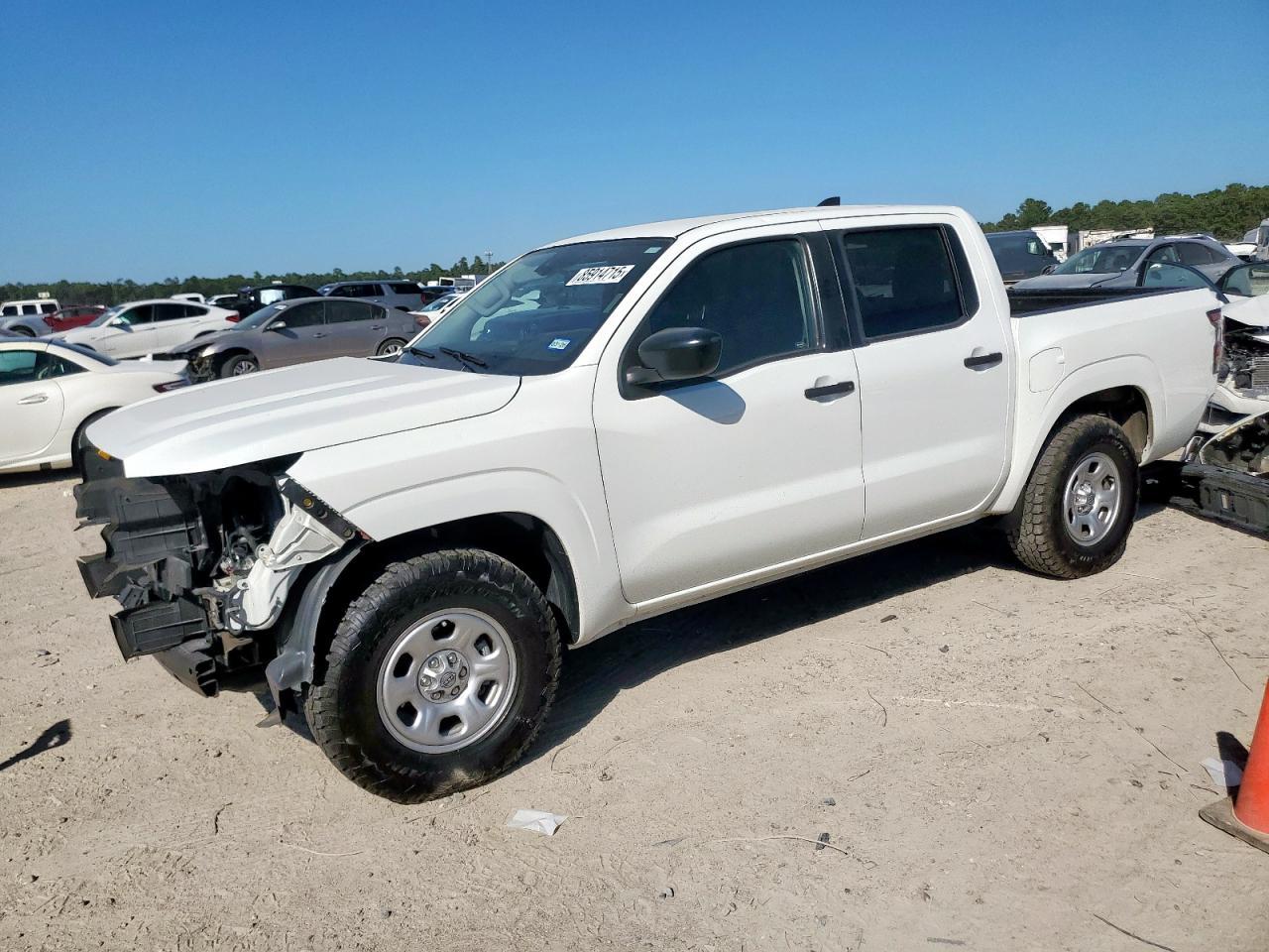 2022 NISSAN Frontier
