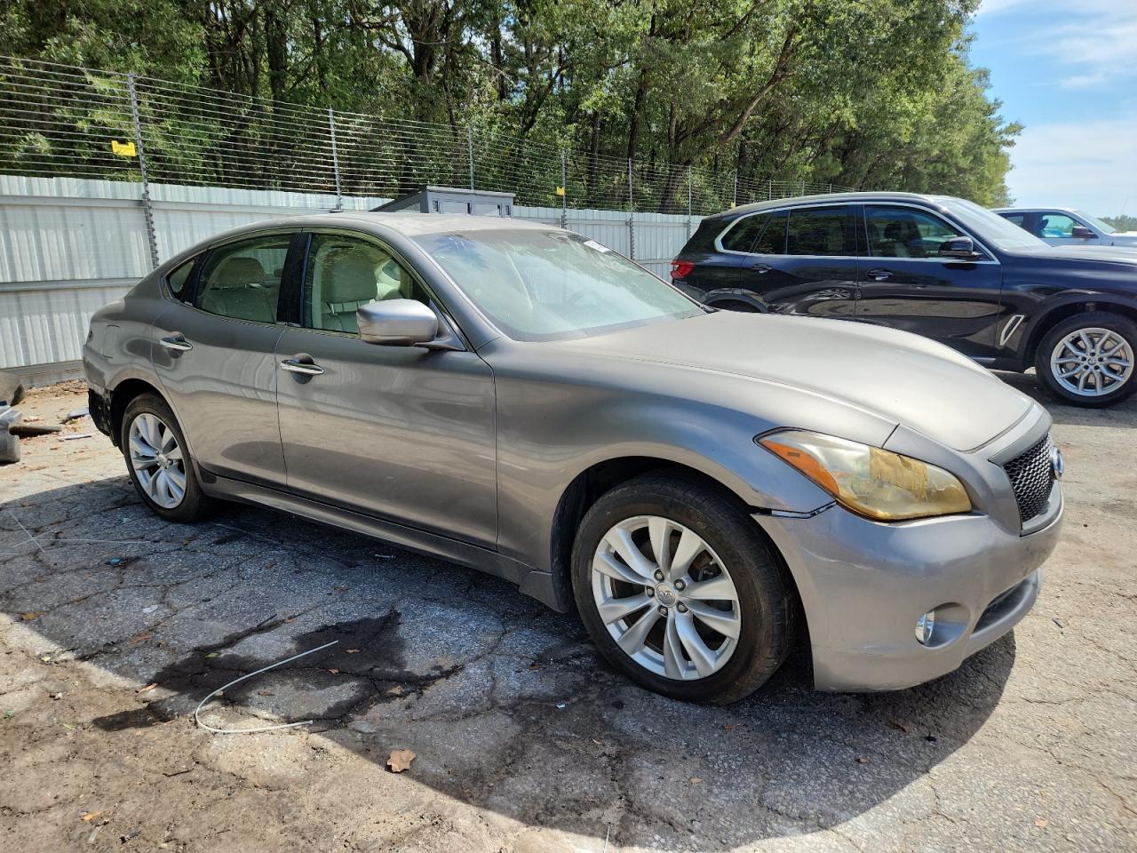 2011 INFINITI M37