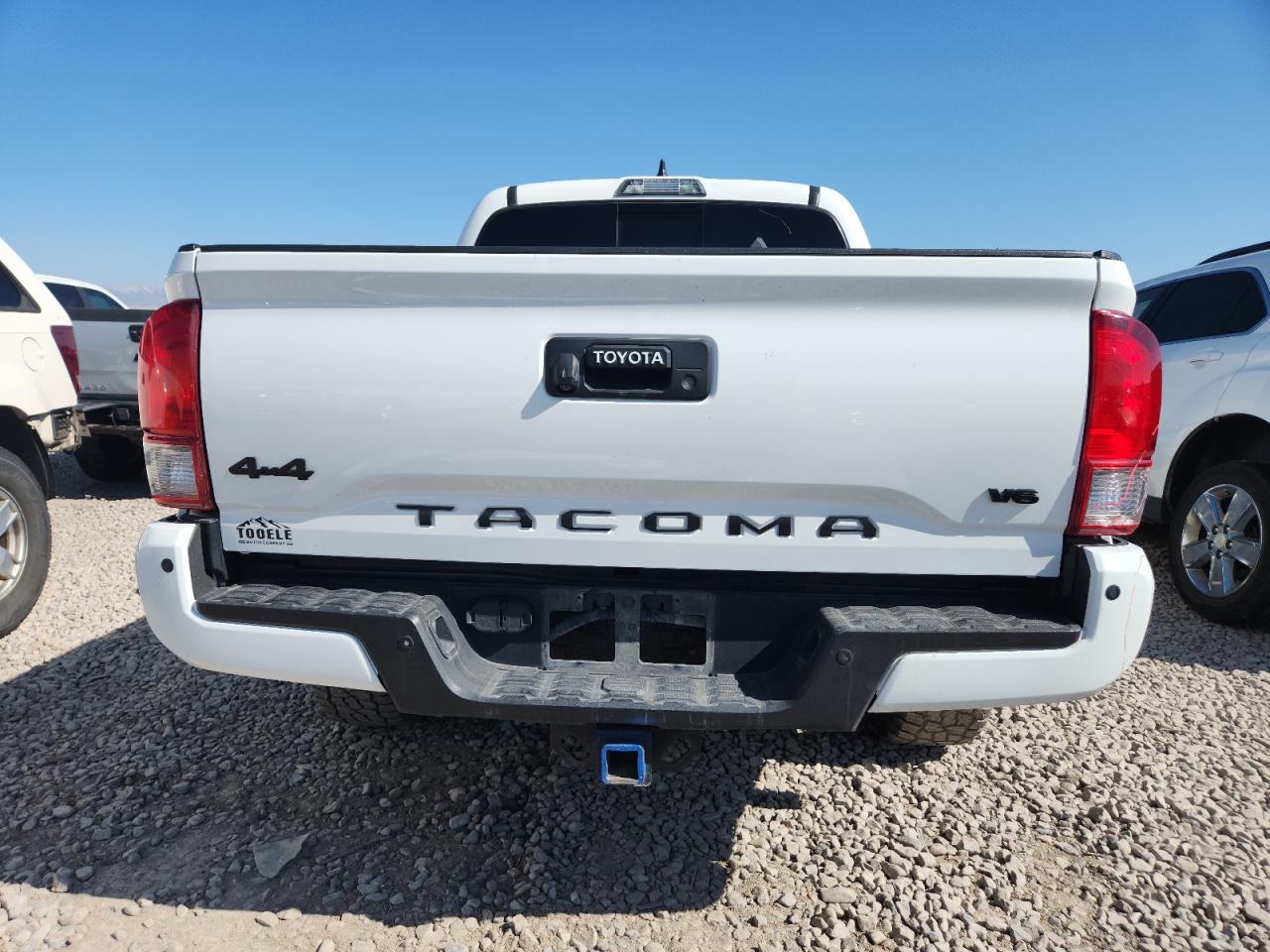 2017 TOYOTA TACOMA