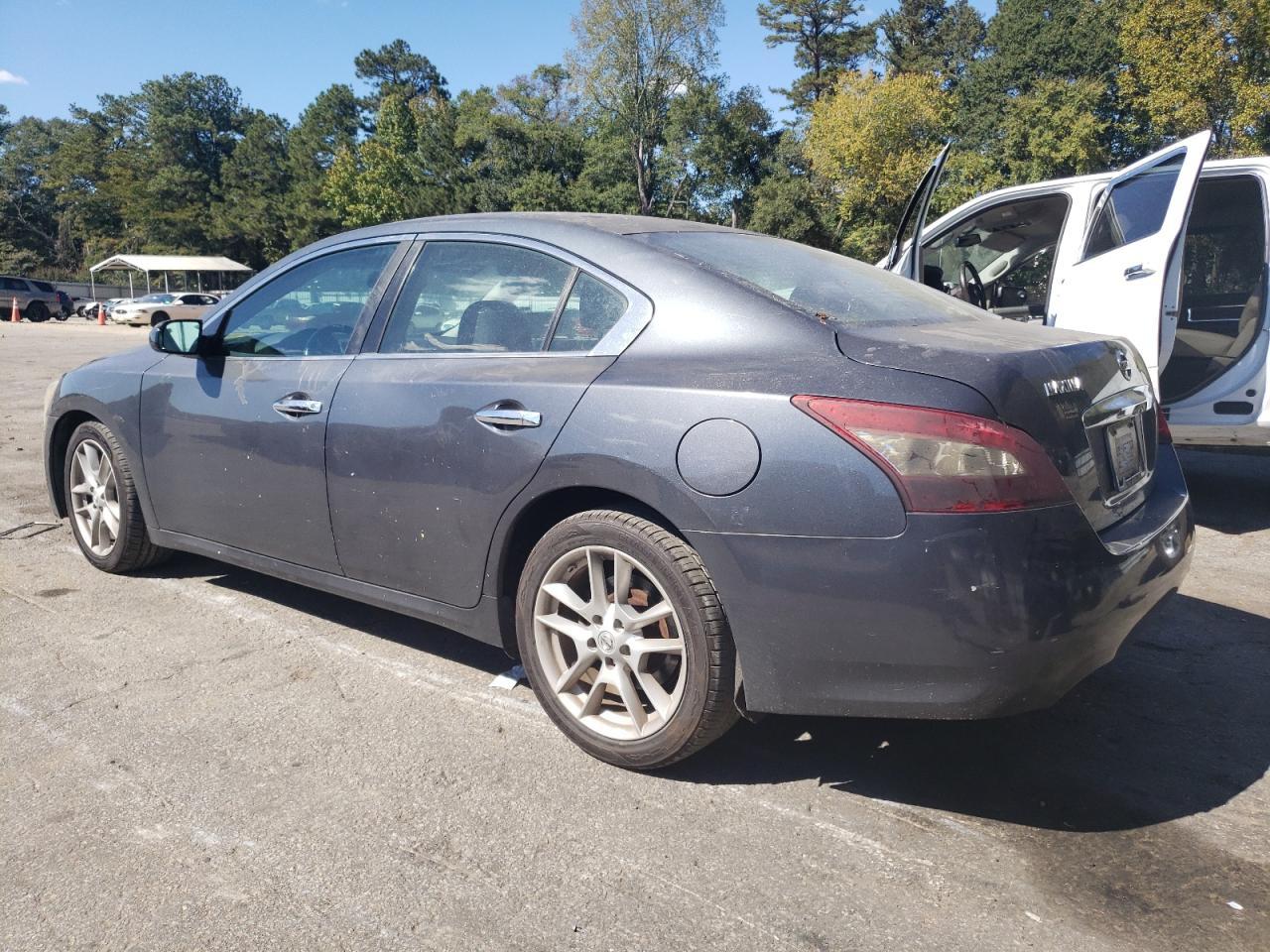 2011 NISSAN Maxima