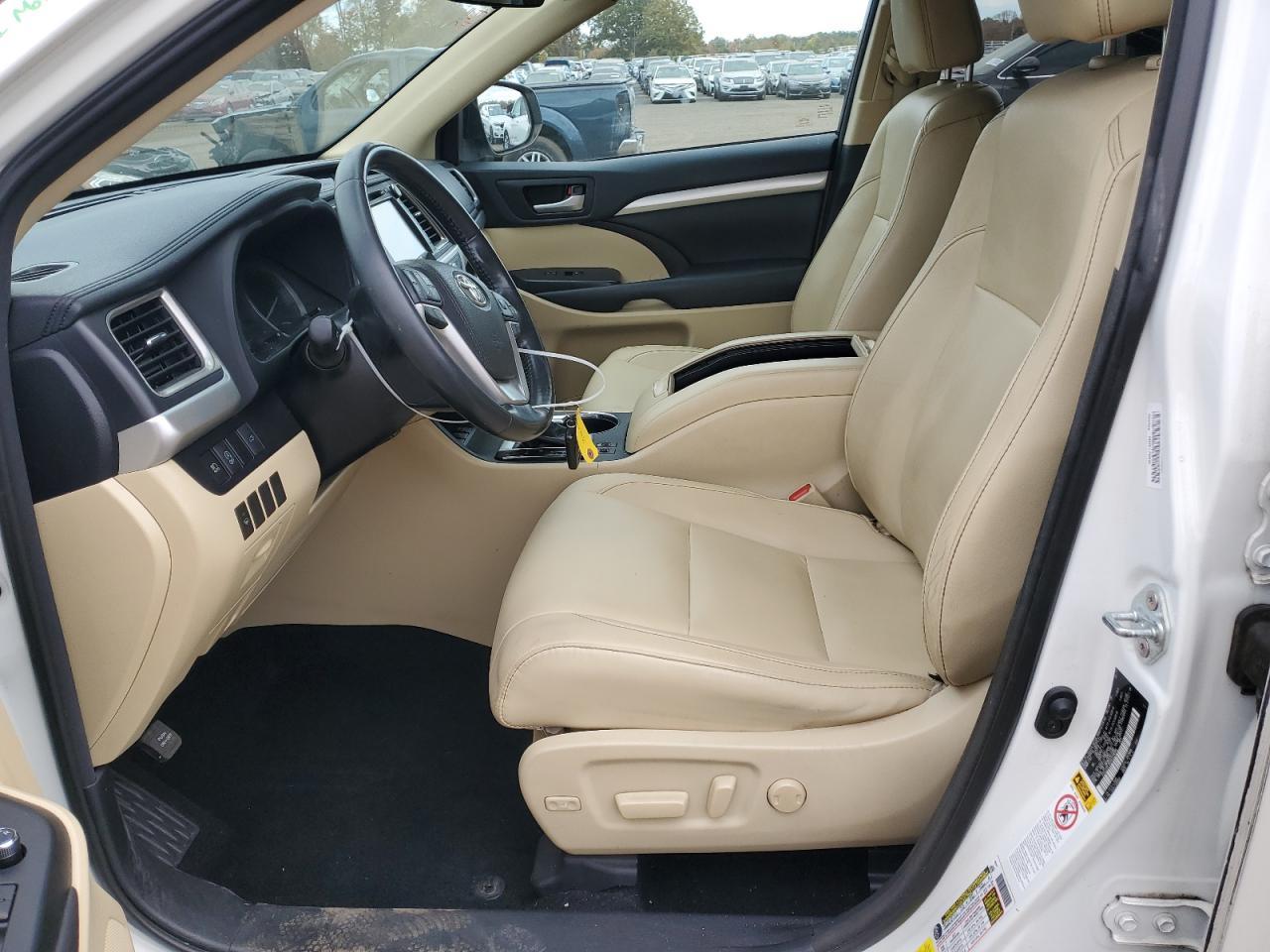 2017 TOYOTA HIGHLANDER