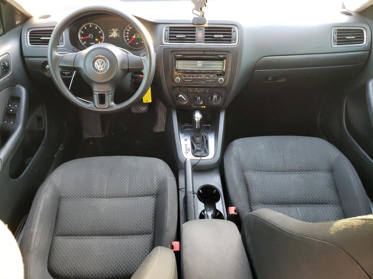 2012 VOLKSWAGEN JETTA