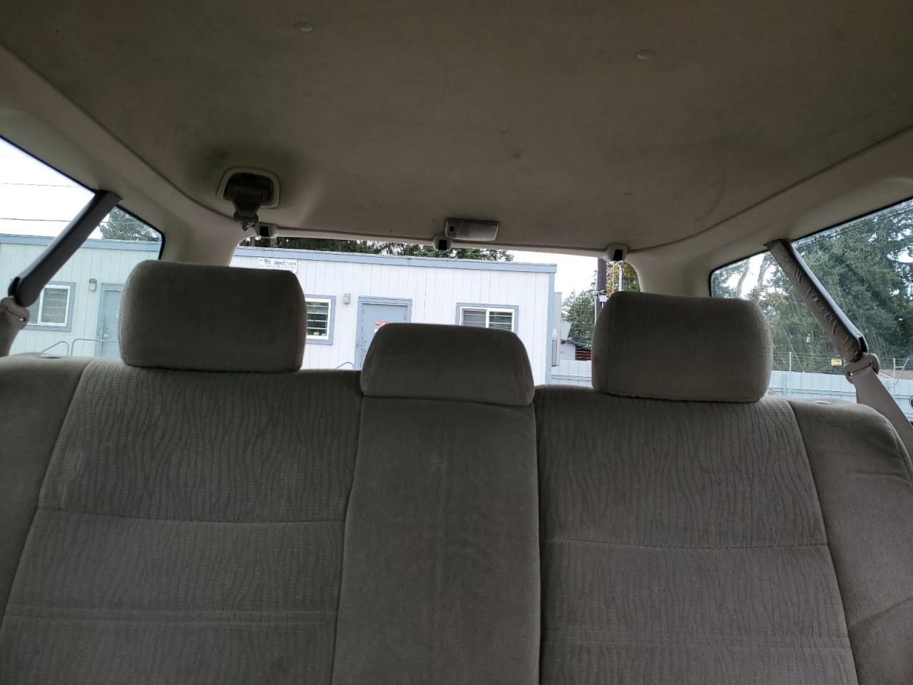 2002 SUBARU Legacy