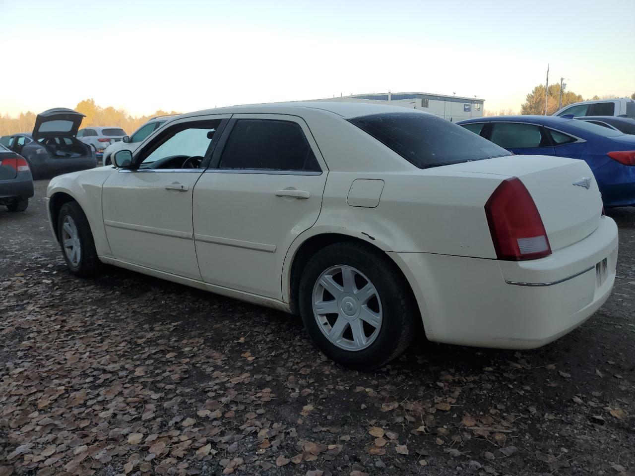 2005 CHRYSLER 300