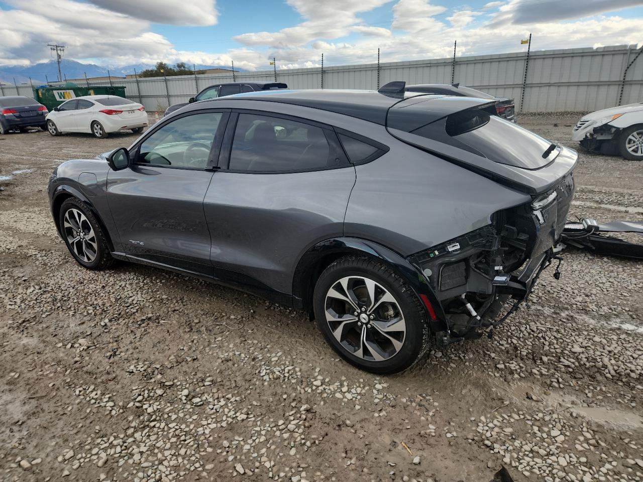2021 FORD Mustang Mach-E