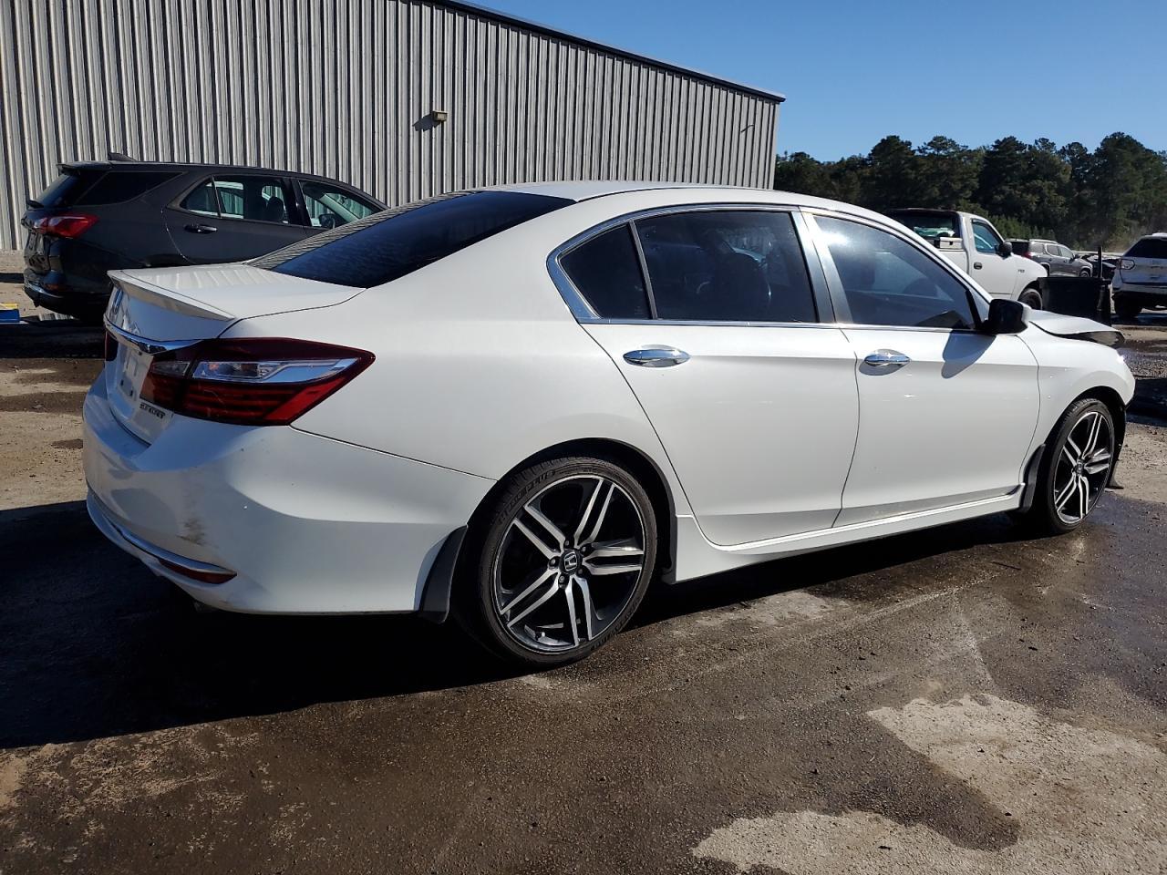 2016 HONDA ACCORD