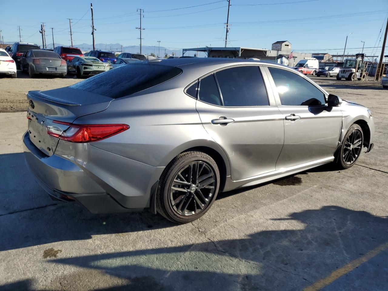 2025 TOYOTA CAMRY