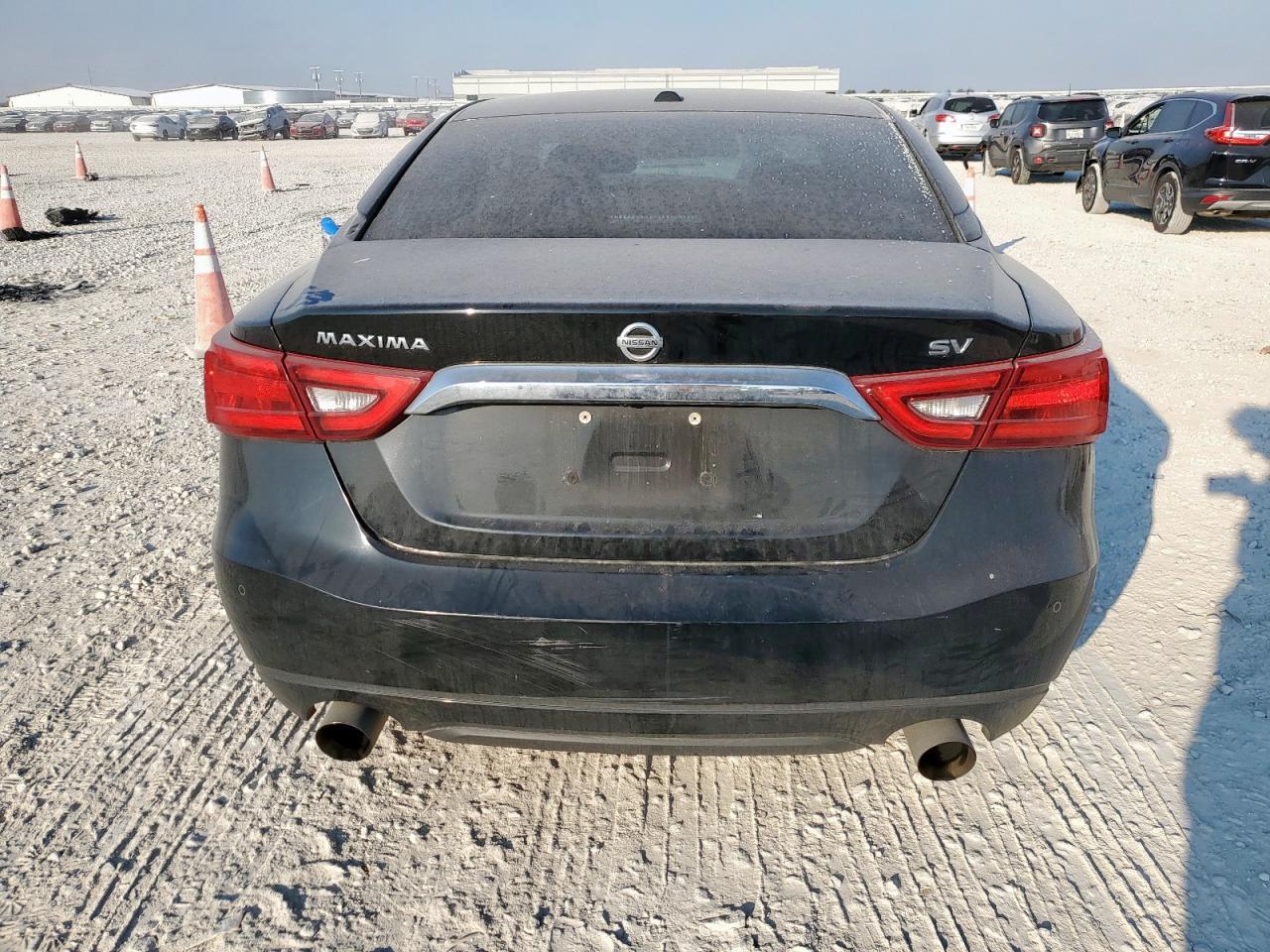 2017 NISSAN Maxima
