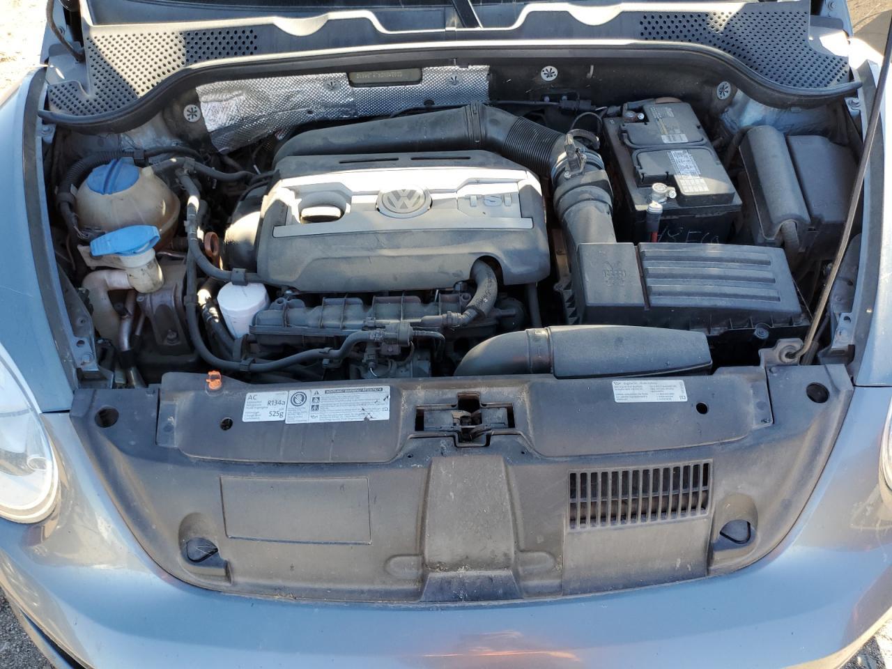 2012 VOLKSWAGEN Beetle