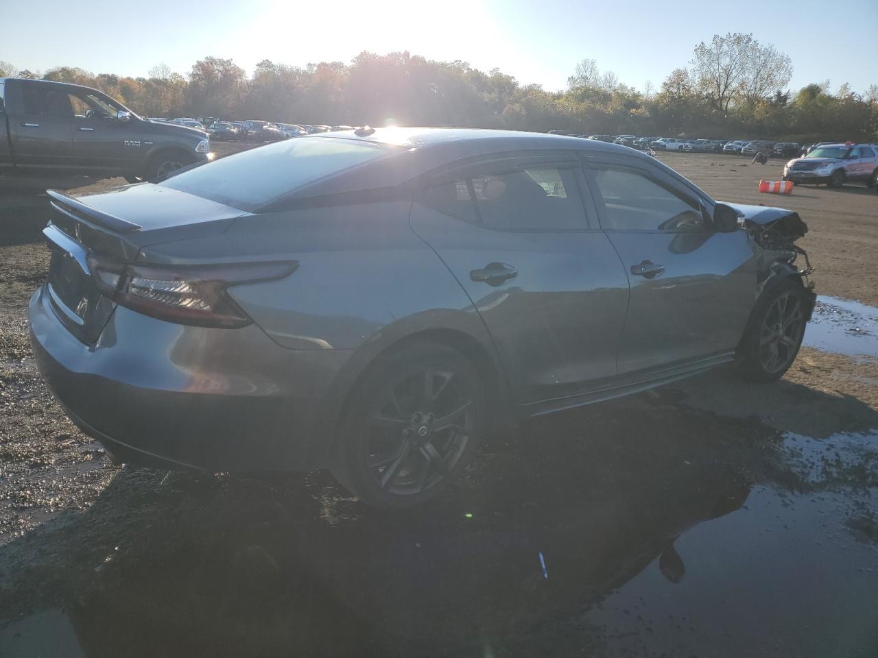 2018 NISSAN Maxima