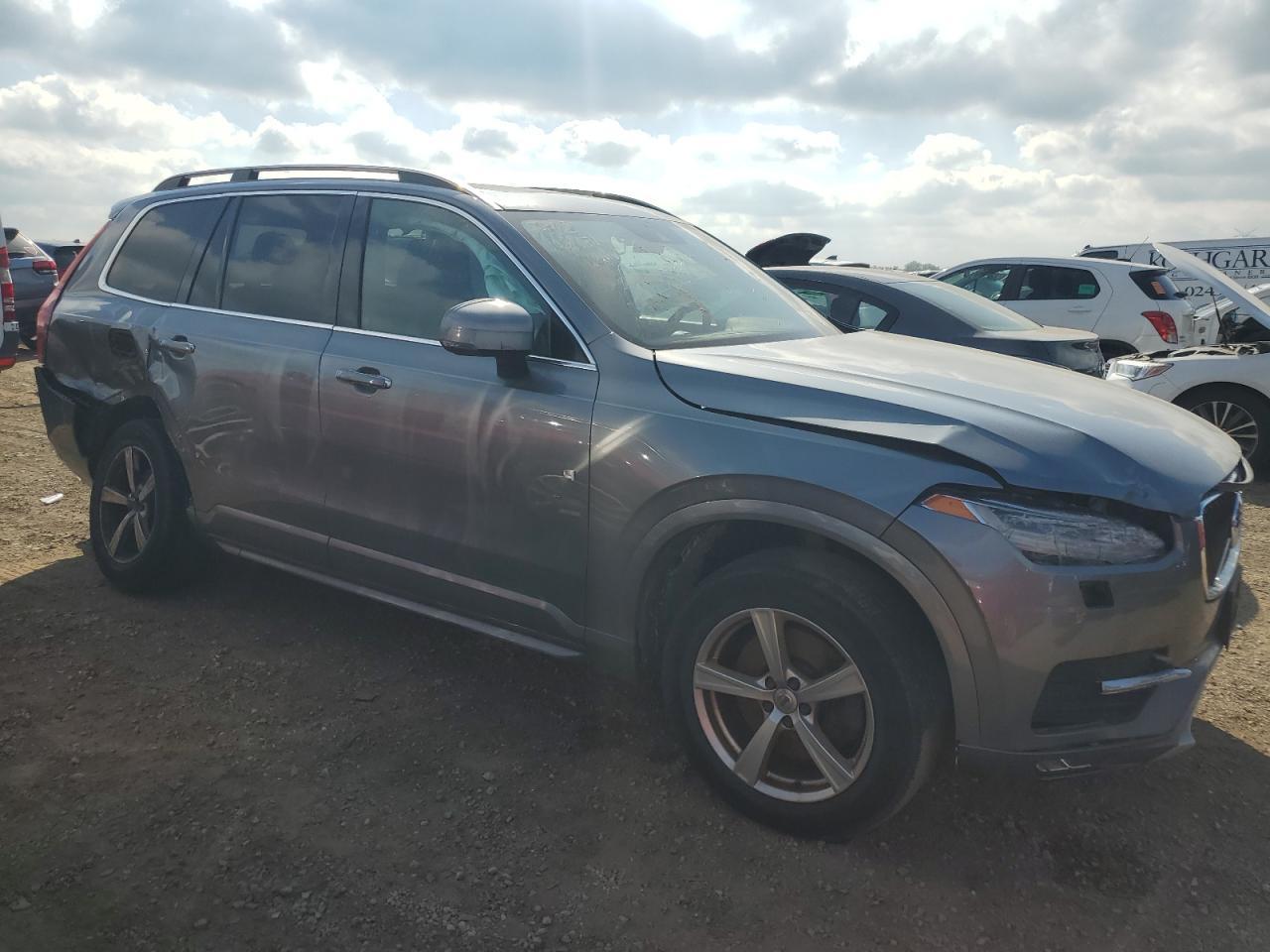2016 VOLVO XC90