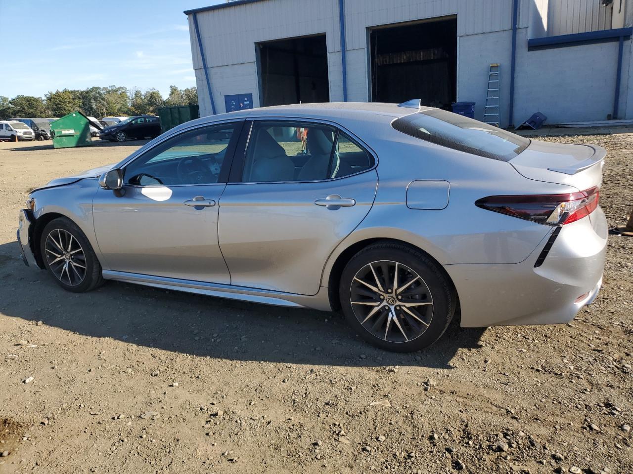 2024 TOYOTA CAMRY