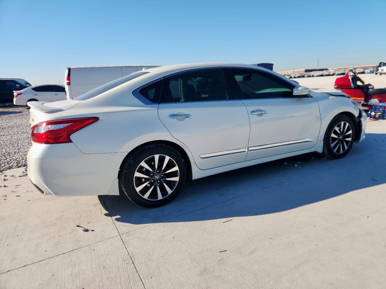 2017 NISSAN ALTIMA