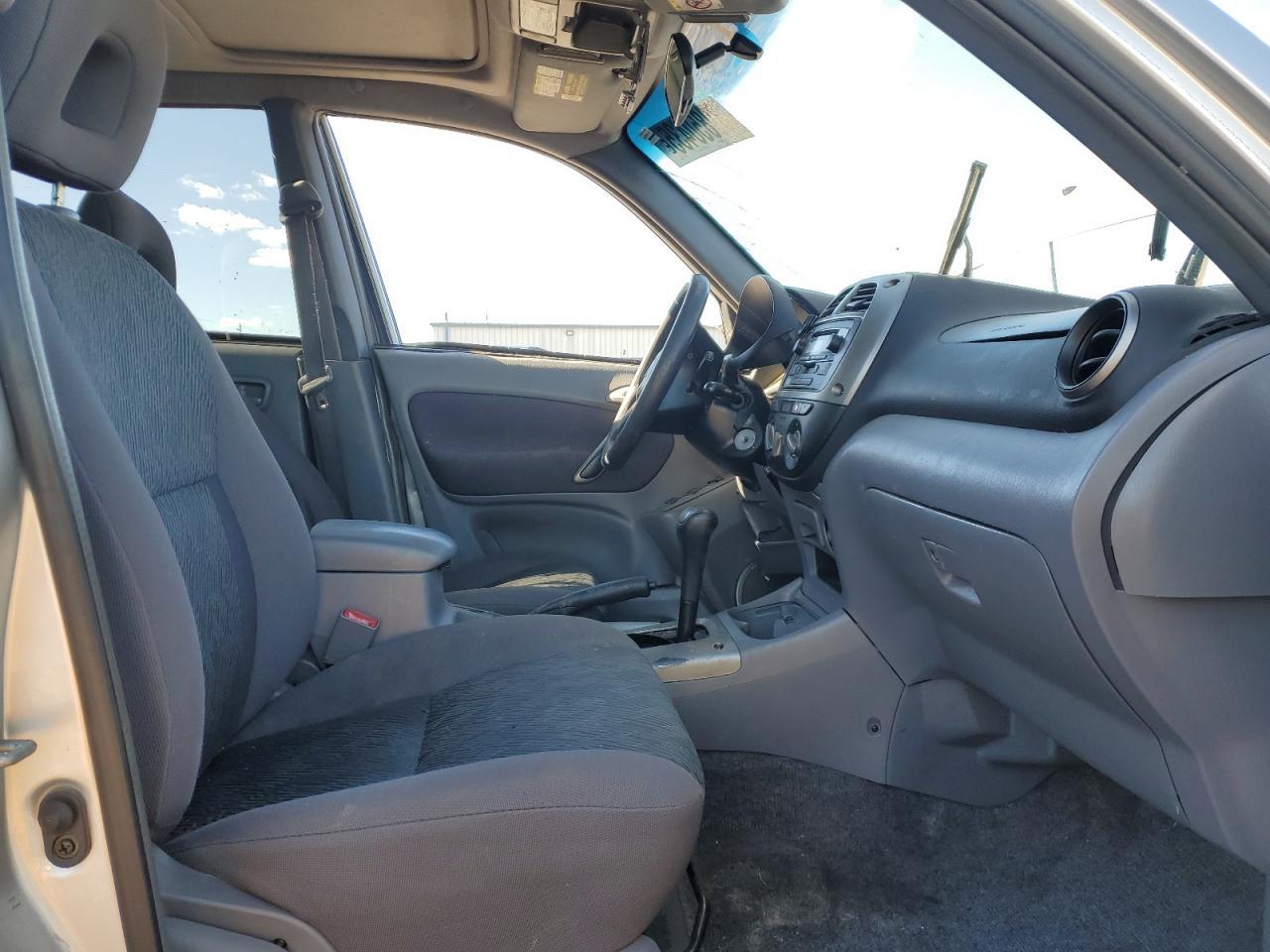 2003 TOYOTA RAV4