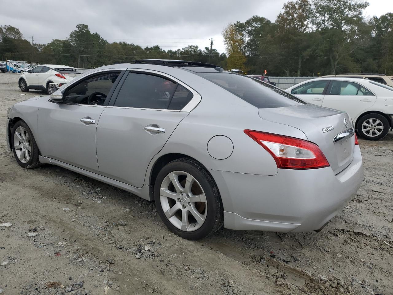 2009 NISSAN Maxima