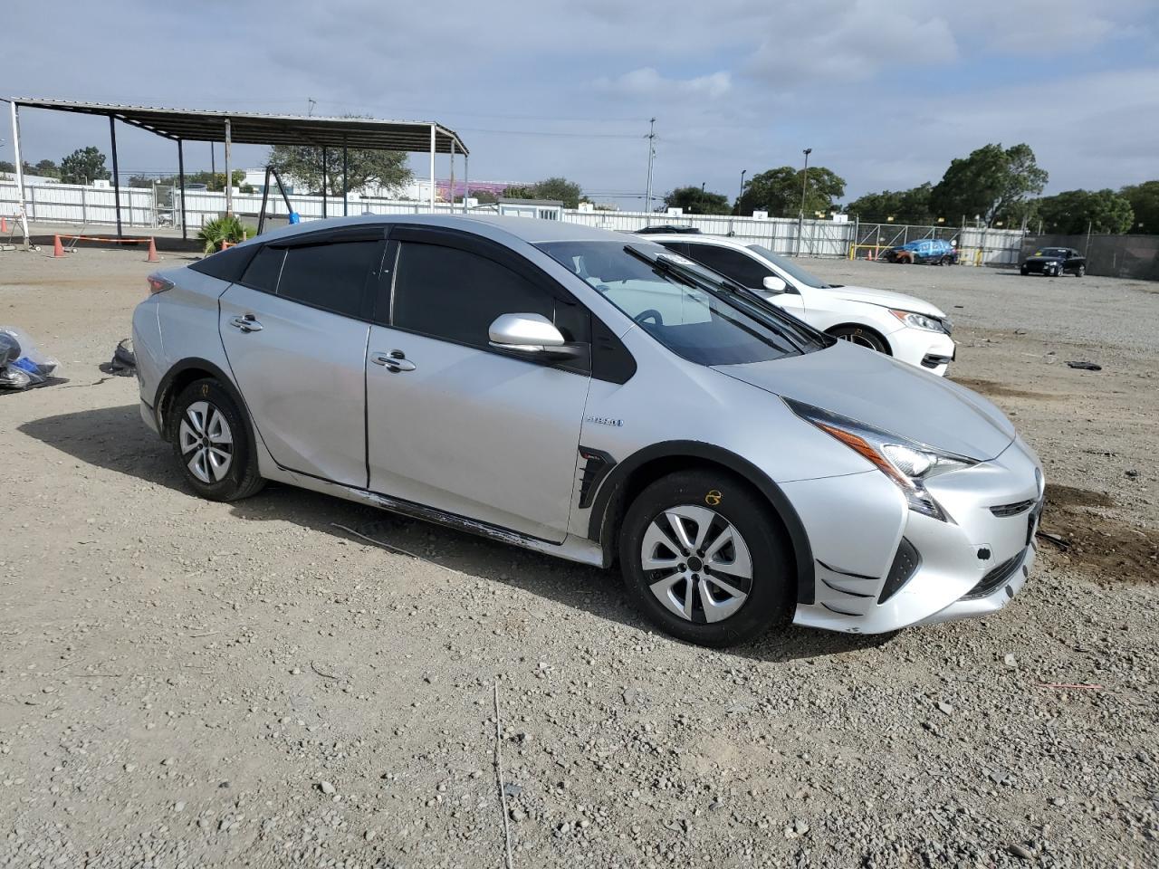 2017 TOYOTA PRIUS