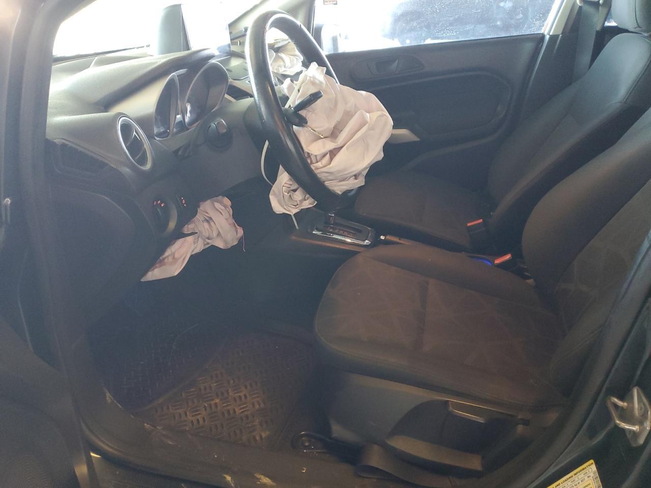 2011 FORD Fiesta