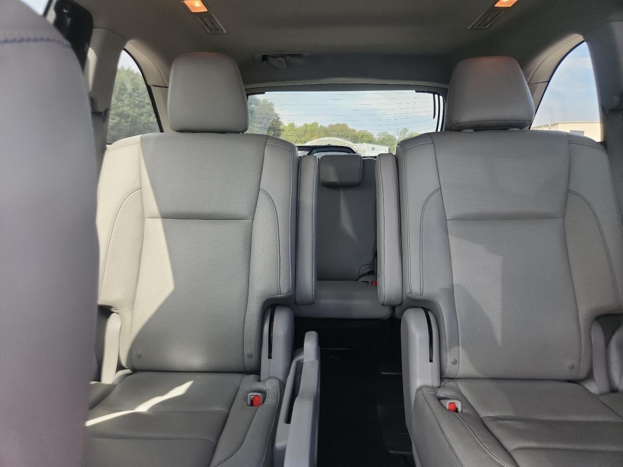 2016 TOYOTA HIGHLANDER