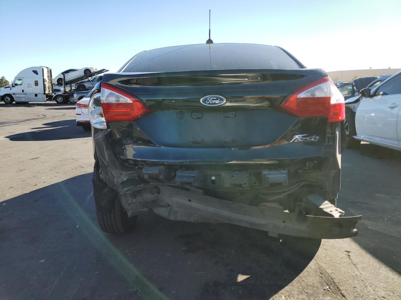2016 FORD Fiesta
