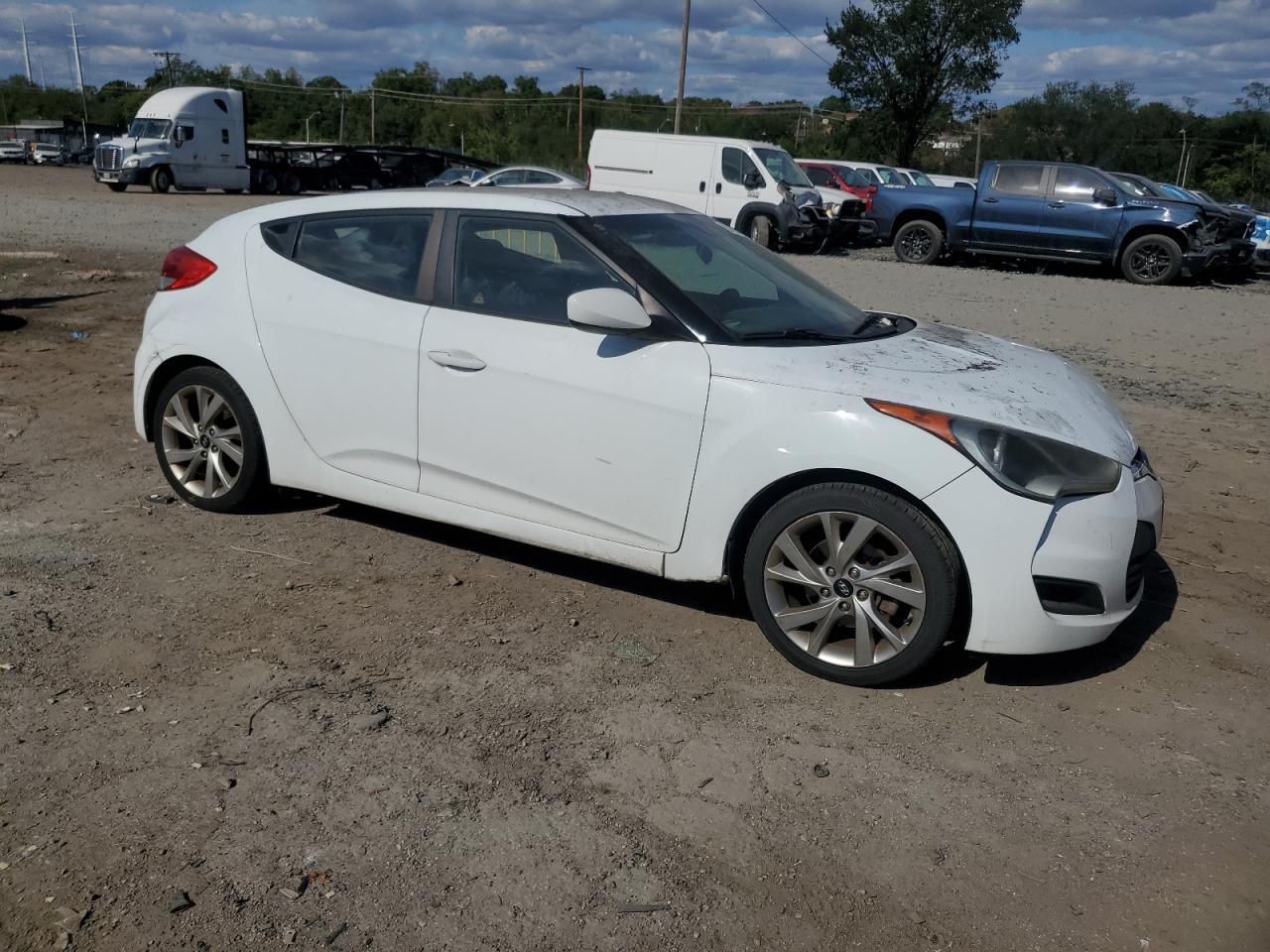 2016 HYUNDAI VELOSTER