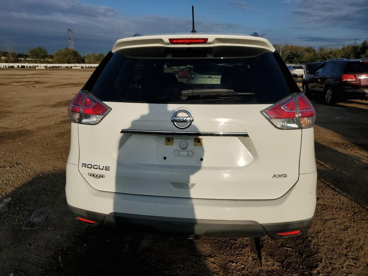 2016 NISSAN ROGUE