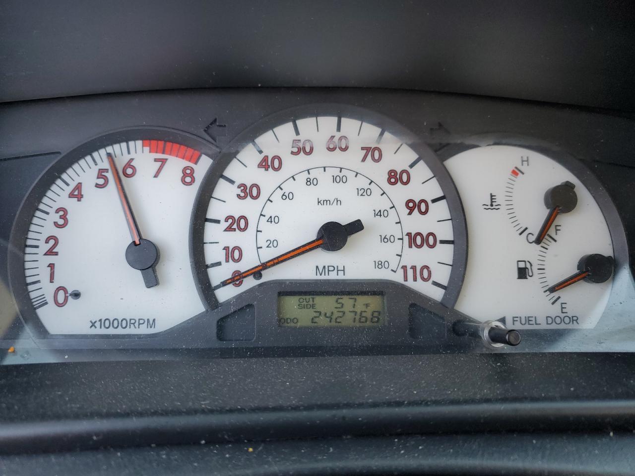 2004 TOYOTA COROLLA