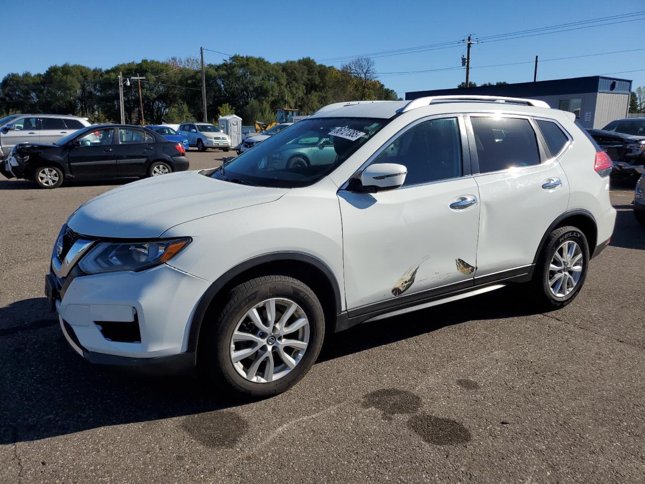 2017 NISSAN ROGUE