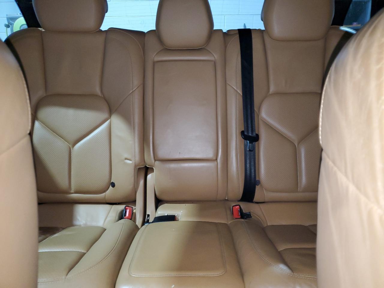 2013 PORSCHE CAYENNE