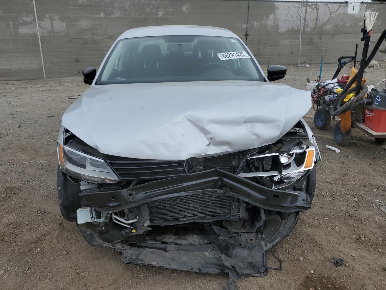 2011 VOLKSWAGEN JETTA