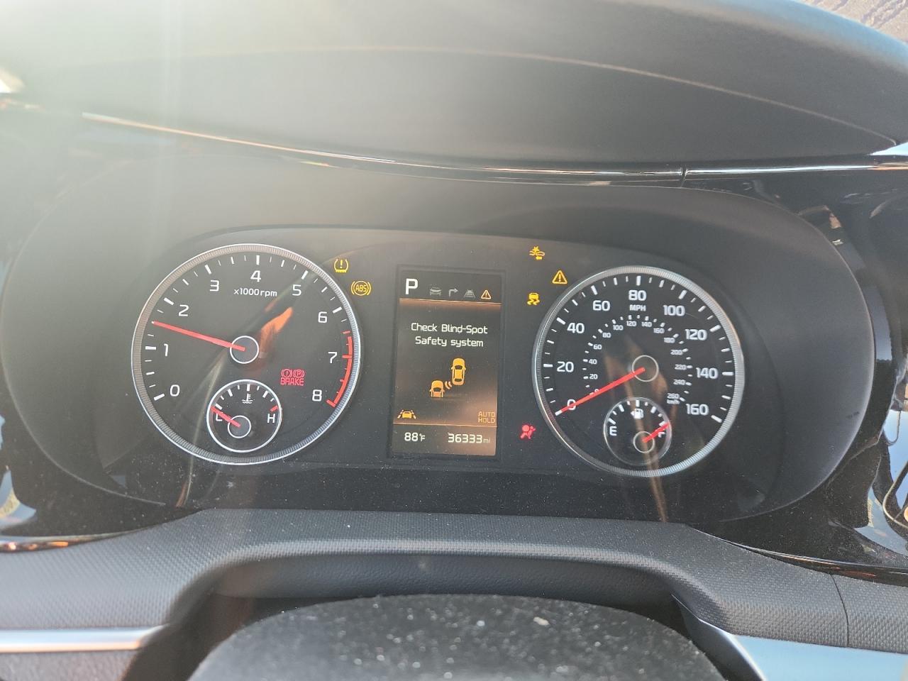 2022 KIA K5