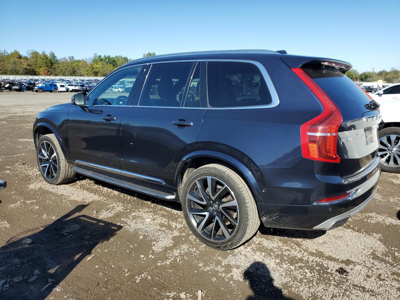 2019 VOLVO XC90