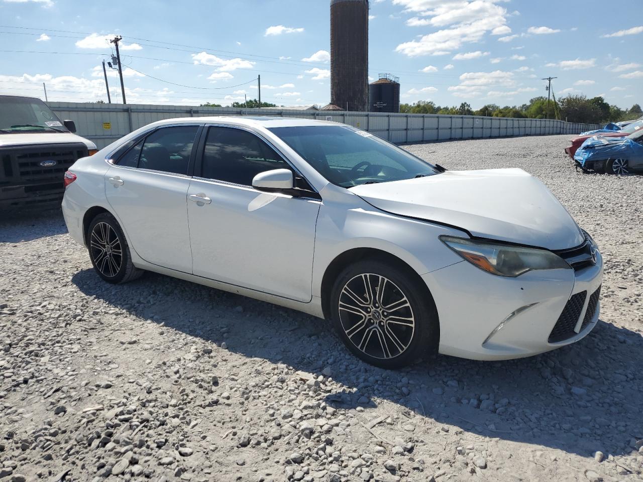 2016 TOYOTA CAMRY