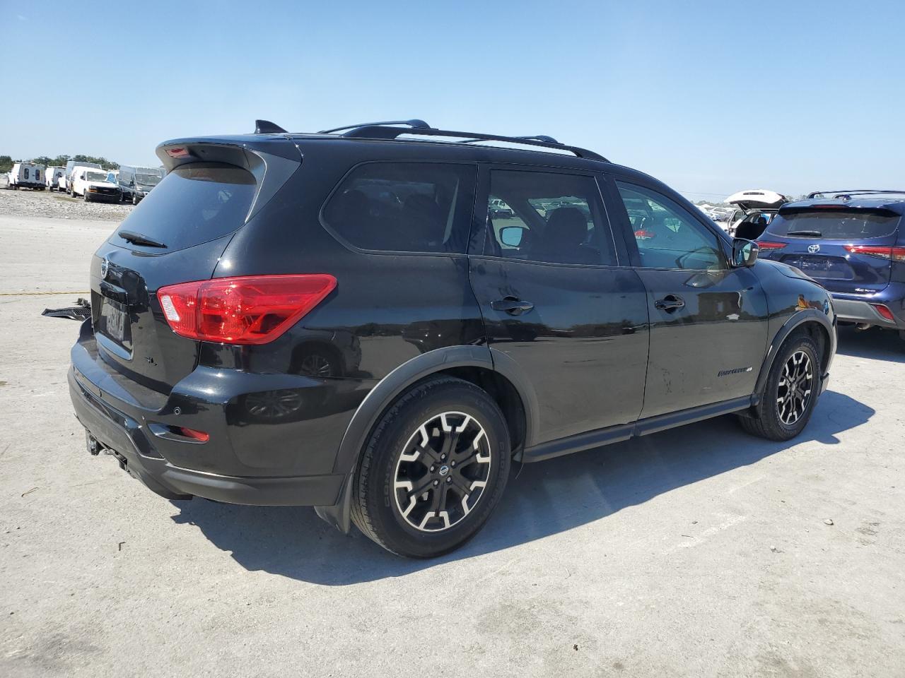 2019 NISSAN PATHFINDER