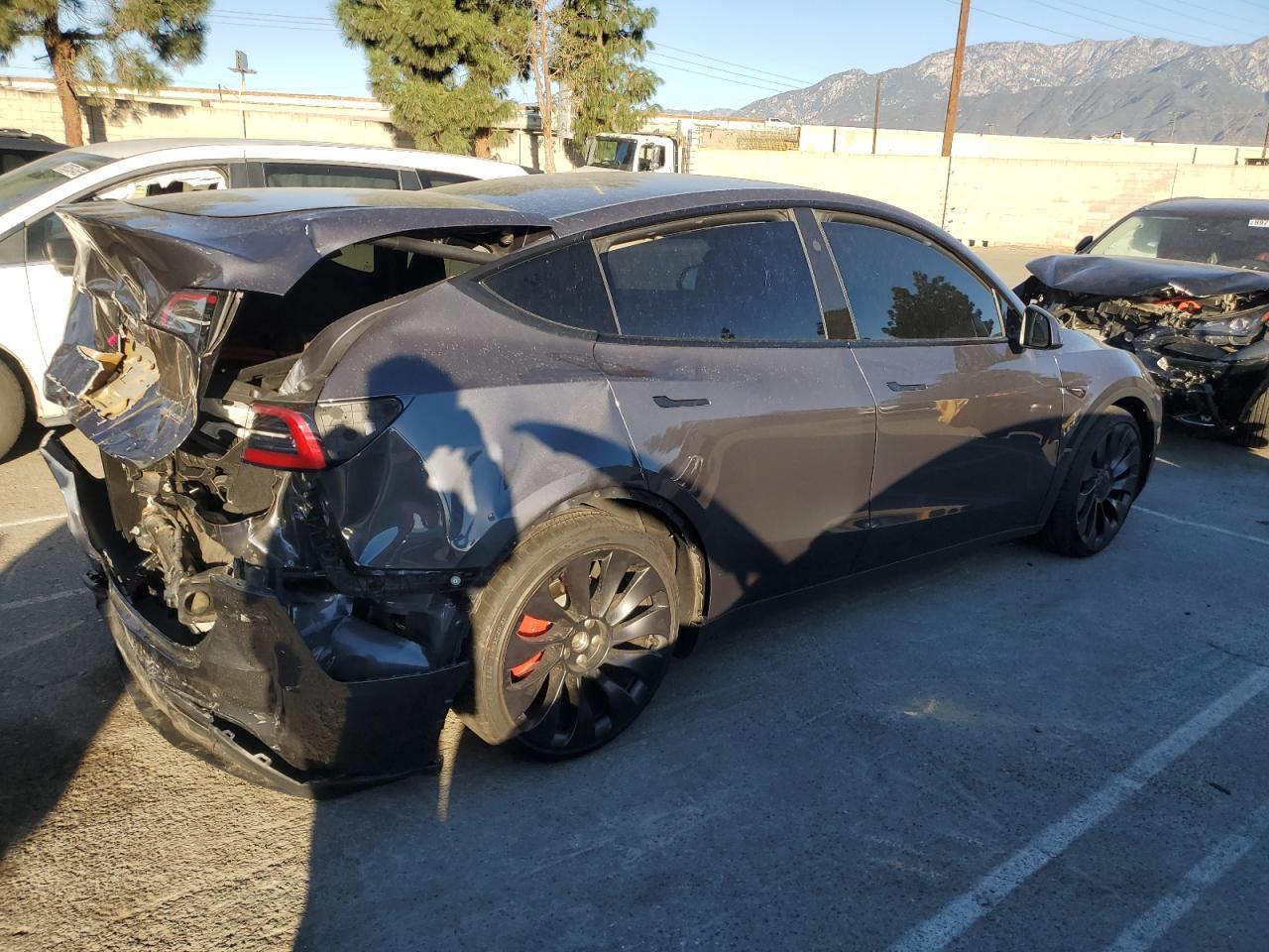 2023 TESLA MODEL Y