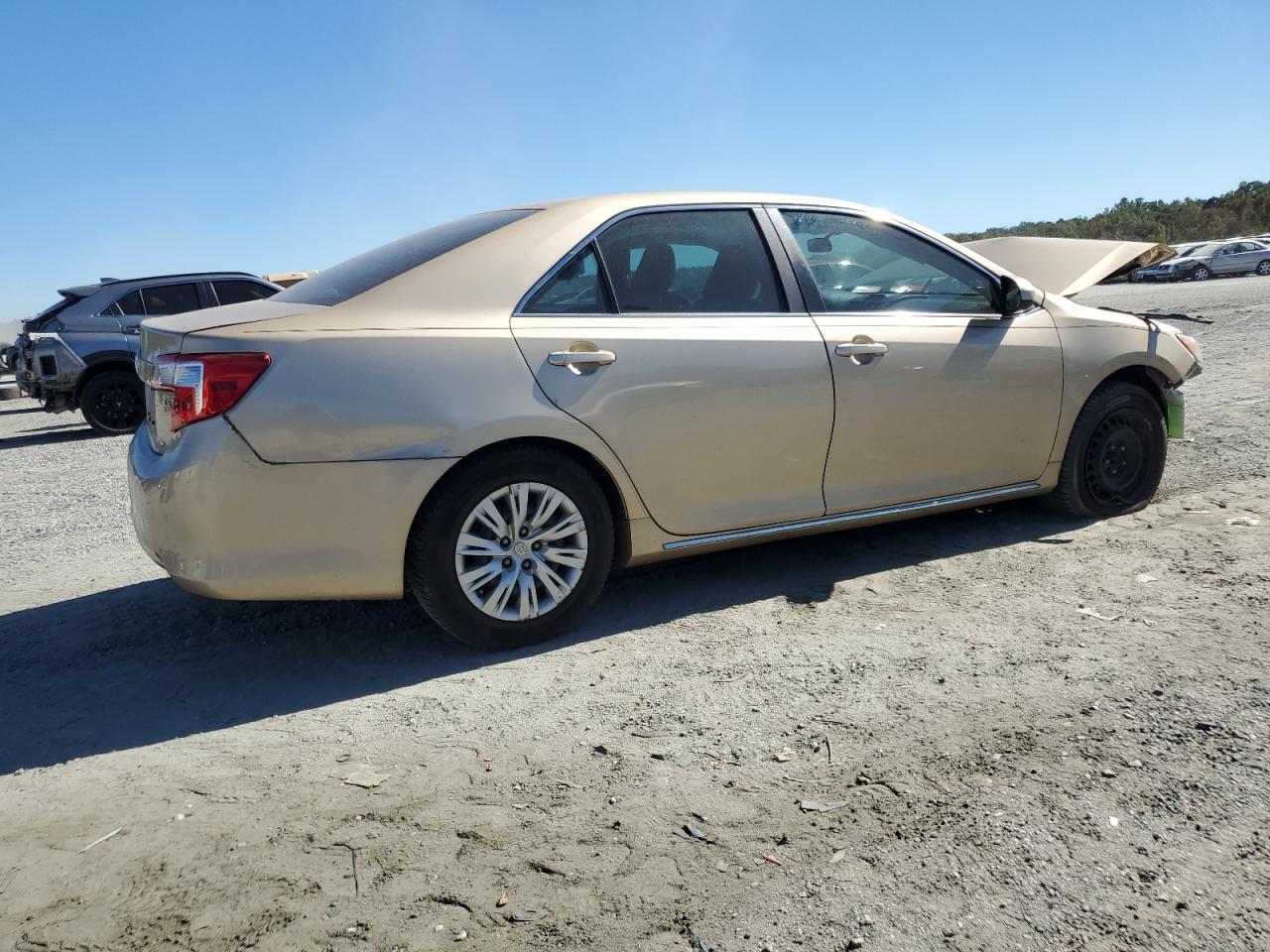 2012 TOYOTA CAMRY